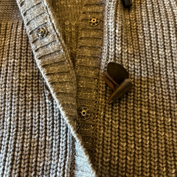 Red Bull Merchandise beautiful sweater with snaps, classic toggle buttons. - Picture 3 of 5